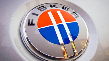 Fisker constructeur d'automobiles fondé en 2005 Henrik Fisker et Berhard Koehle