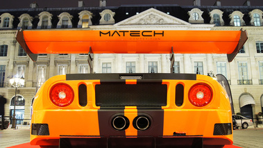 Ford GT GT1 orange face arrière