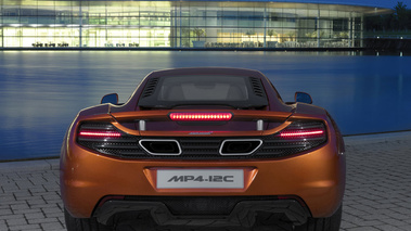 McLaren MP4-12C - orange - face arrière