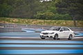 Mercedes AMG Driving Academy - Castelet - E63 AMG blanc 3/4 avant gauche filé penché