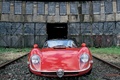 Alfa Romeo 33 Stradale rouge face avant