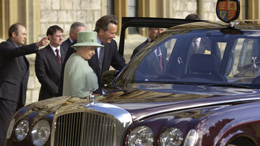 Bentley State Limousine et la reine