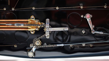 Bugatti Type 59 Grand Prix noir chaîne mécanisme 2