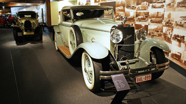 D'Ieteren Galerie - Hispano Suiza T49 vert 3/4 avant droit