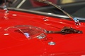 Ferrari 250 GTO rouge attache capot
