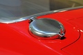 Ferrari 250 GTO rouge trappe à essence