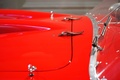Ferrari 250 Testa Rossa rouge sangle capot
