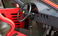 Ferrari F40 rouge intérieur