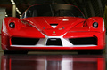 Ferrari FXX rouge face avant