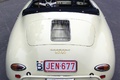 Porsche 356 Speedster beige face arrière debout