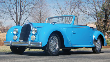 Talbot Lago T26 Record Cabriolet bleu 3/4 avant gauche