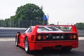 Ferrari F40 rouge 3/4 arrière gauche