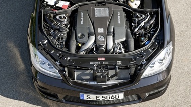 Mercedes CL63 AMG noir moteur