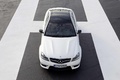 Mercedes Classe C Coupé AMG blanc face avant vue de haut