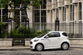 Aston Martin Cygnet blanc 3/4 avant gauche