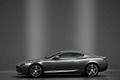 Aston Martin DB9 anthracite profil debout