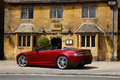 Aston Martin DBS Volante rouge 3/4 arrière gauche