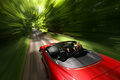 Aston Martin DBS Volante rouge intérieur travelling