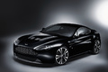 Aston Martin V12 Vantage Carbon Black - 3/4 avant gauche
