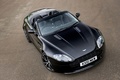 Aston Martin V8 Vantage N420 Roadster noir 3/4 avant droit penché vue de haut