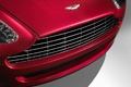 Aston Martin V8 Vantage rouge calandre