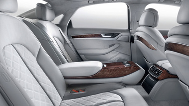 Audi A8 - places arrière cuir blanc