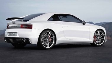 Audi Quattro Concept blanc 3/4 arrière droit 2