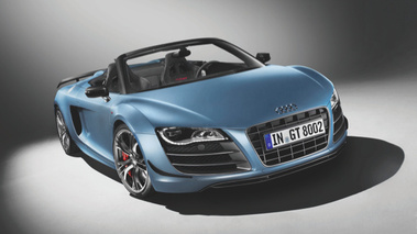  Audi R8 GT SPyder - bleu - 3/4 avant droit