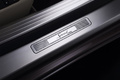 Bentley Continental Flying Spur China - Magenta - détail, seuil de porte