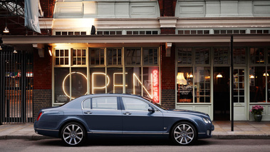 Bentley Continental Flying Spur Series 51 - Bleue - profil droit