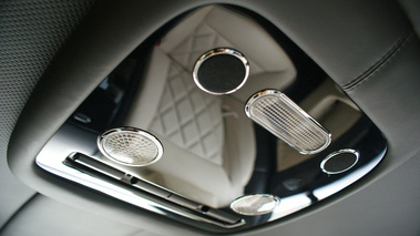 Bentley Continental Flying Spur Speed noir lampes plafonnier