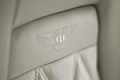 Bentley Continental GT Speed anthracite logo siège debout