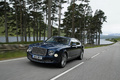 Bentley Muslanne bleu 3/4 avant gauche travelling penché 3