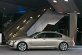 BMW 750 Li beige profil 2