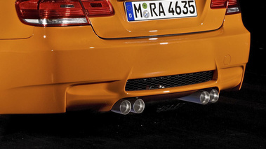 BMW M3 GTS -orange - détail, partie arrière