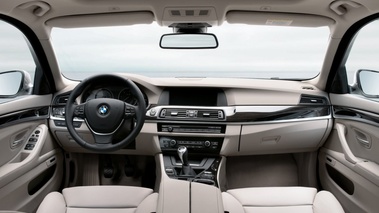 BMW Série 5 Touring - tableau de bord
