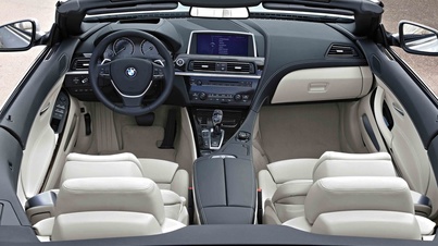 BMW Série 6 Cabriolet gris intérieur 3