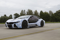 BMW Vision Efficient Dynamics concept artcar blanc/bleu 3/4 avant gauche travelling 2