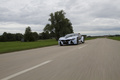 BMW Vision Efficient Dynamics concept artcar blanc/bleu 3/4 avant gauche travelling penché