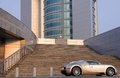 Bugatti Veyron doré/blanc 3/4 arrière droit 2