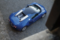 Bugatti Veyron Grand Sport bleu 3/4 arrière droit vue de haut