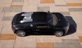 Bugatti Veyron noir profil vue de haut