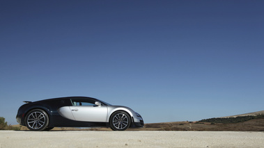 Bugatti Veyron Super Sport bleu/gris profil 2