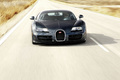 Bugatti Veyron Super Sport carbone bleu face avant travelling