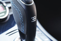 Bugatti Veyron Super Sport carbone bleu levier de vitesses debout