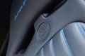 Bugatti Veyron Super Sport carbone bleu siège debout