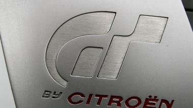 Citroën GT blanche  Detail