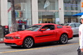 Ford Mustang GT CS rouge 3/4 avant gauche penché