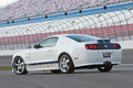 Shelby GT350 - blanc/bleu - 3/4 arrière gauche