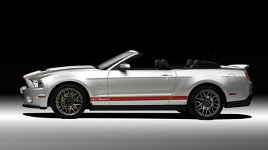 Shelby GT500 Cabriolet gris profil